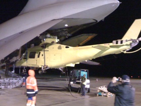 Helicopter loading for airfreight